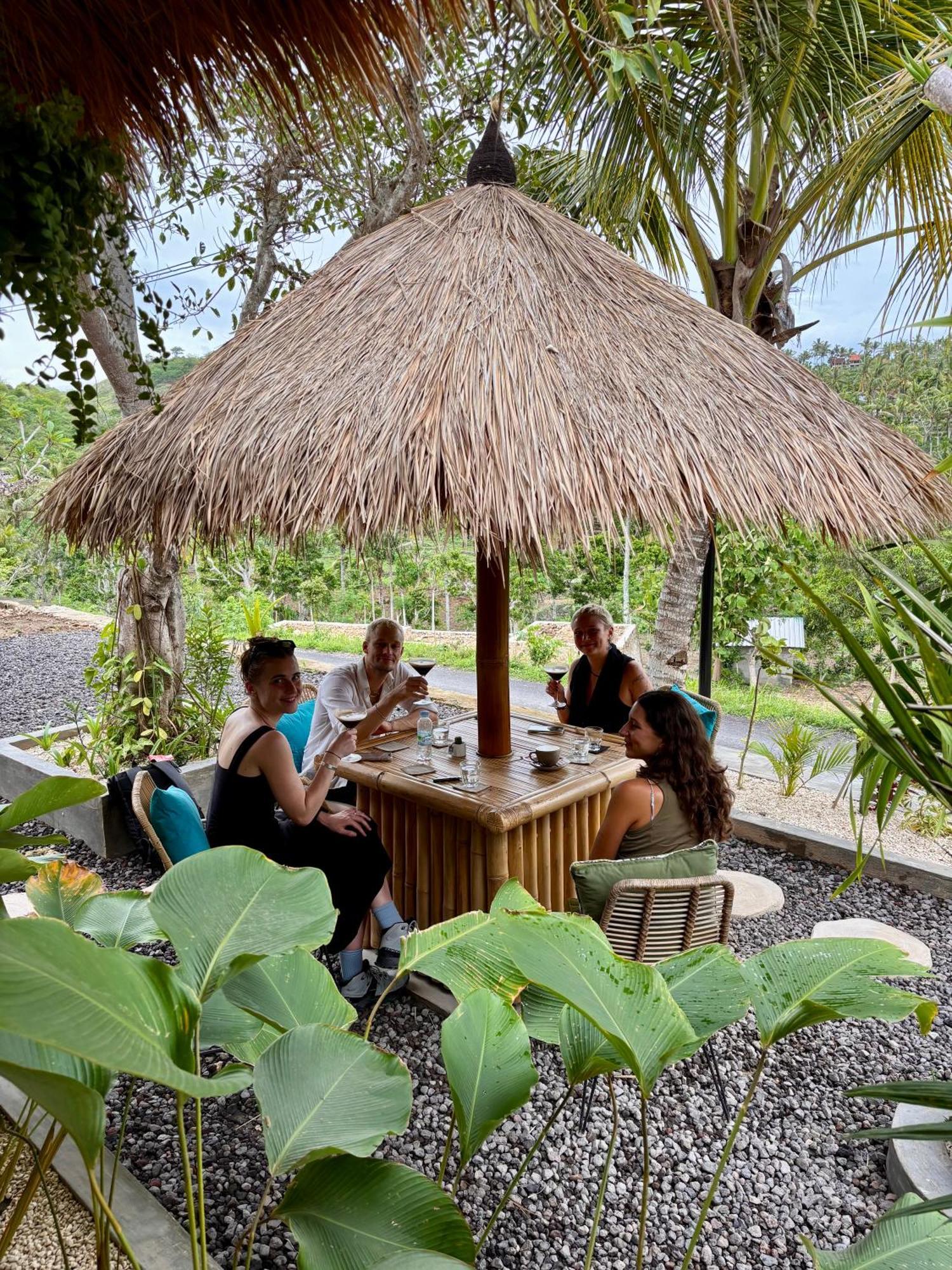 Kaje Cottage & Restaurant Tanglad Luaran gambar